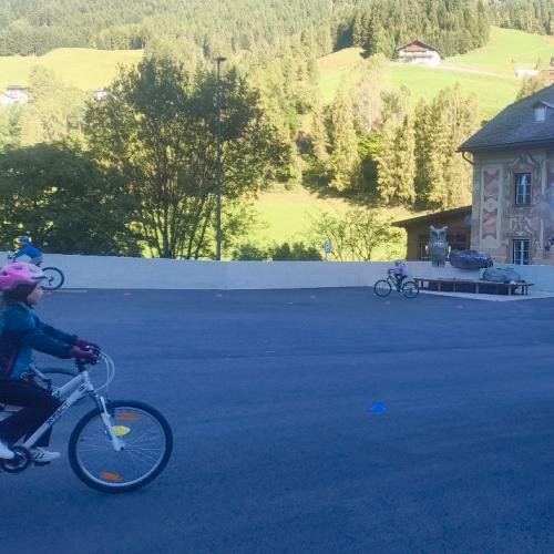 Radfahrübung Dorfplatz