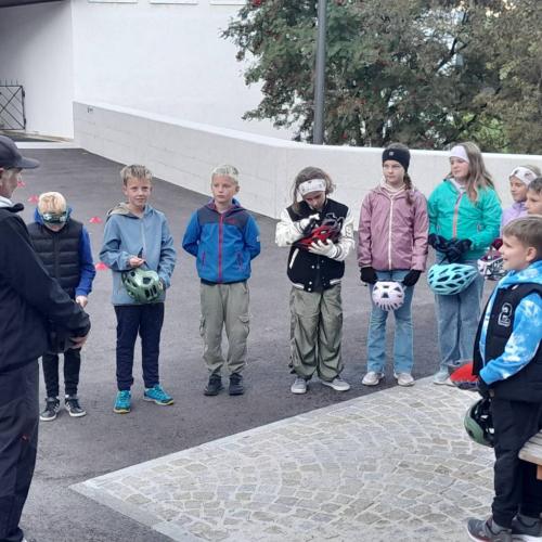 Radfahrübung Dorfplatz