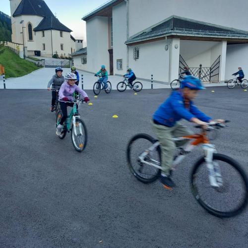 Radfahrübung Dorfplatz